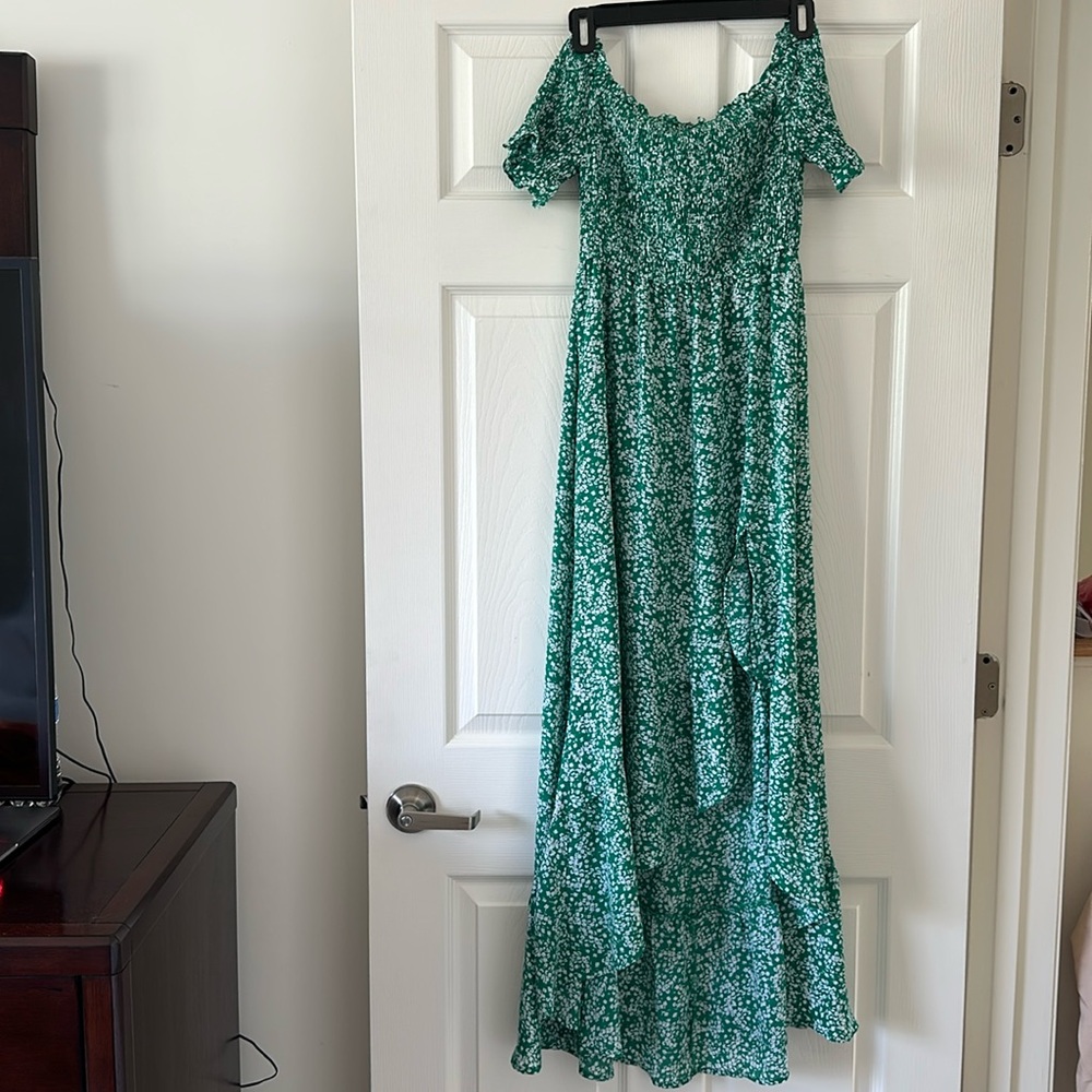 Fleur-tation Green Floral Print Off-the-Shoulder Midi Dress